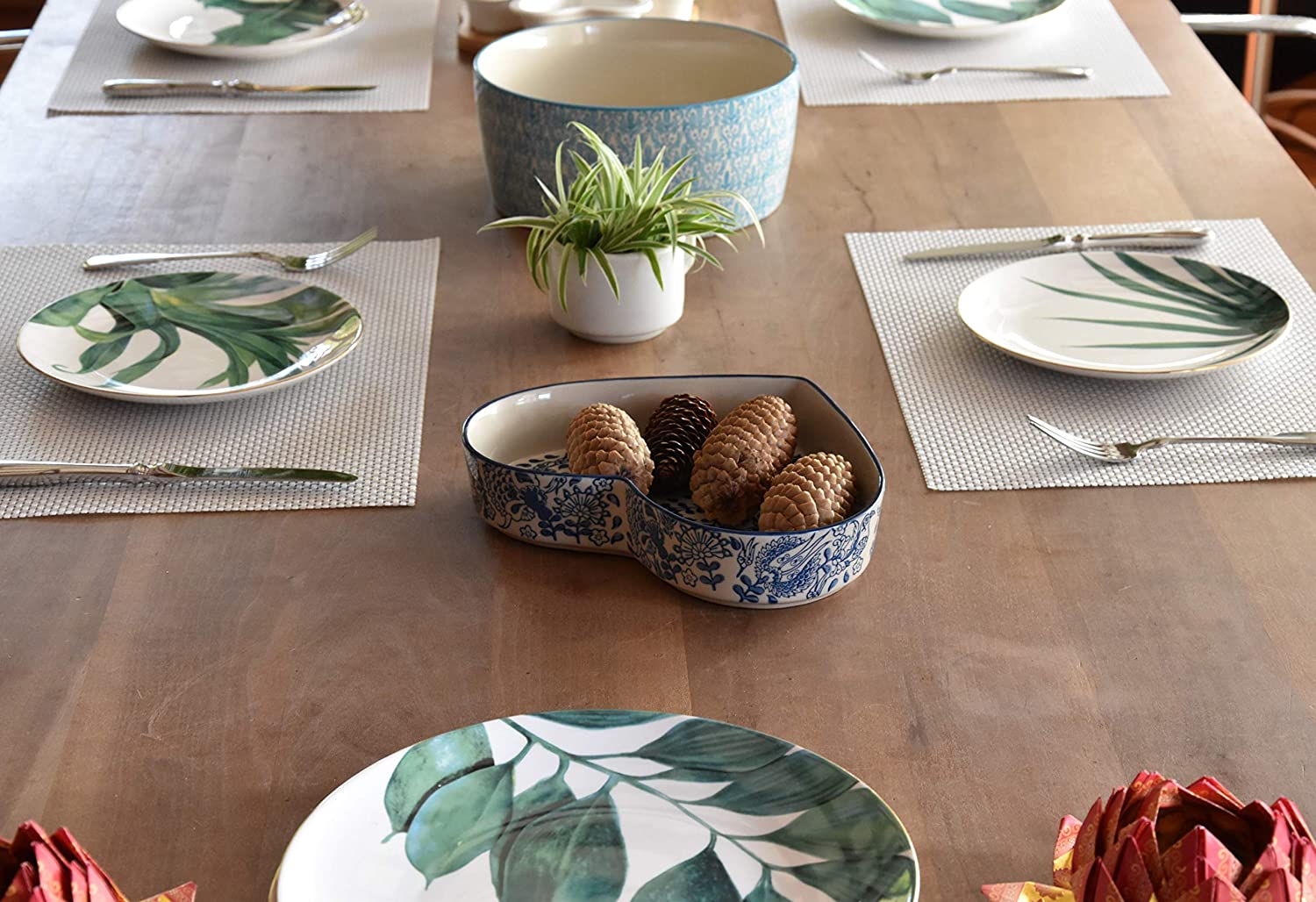 Servierschale aus Keramik - Salatschüssel in Herzform Geeignet als Backform, Snackschüssel und Keramikschüssel